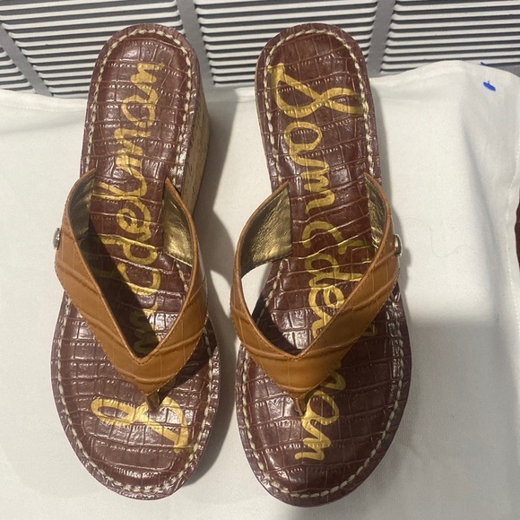 SAM EDELMAN Brown Wedge Sandals - Size 9 - Elegant  - 2 ¾” Inch Wedge - Picture 1 of 8